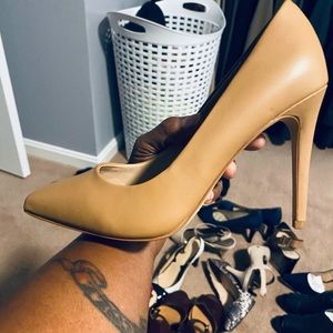 Woman’s Stilettos New w/o box